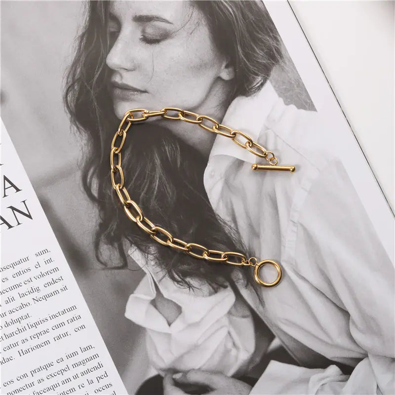 Chunky Chain OT Clasp Bracelet for Women - Retro Style