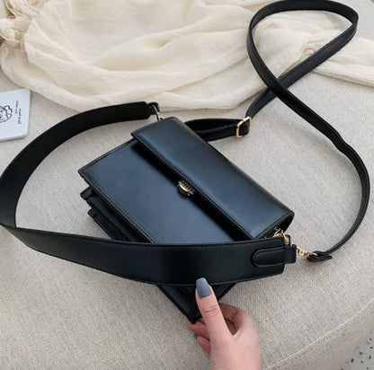 Chic Women's Chain Shoulder Bag - Stylish and Versatile